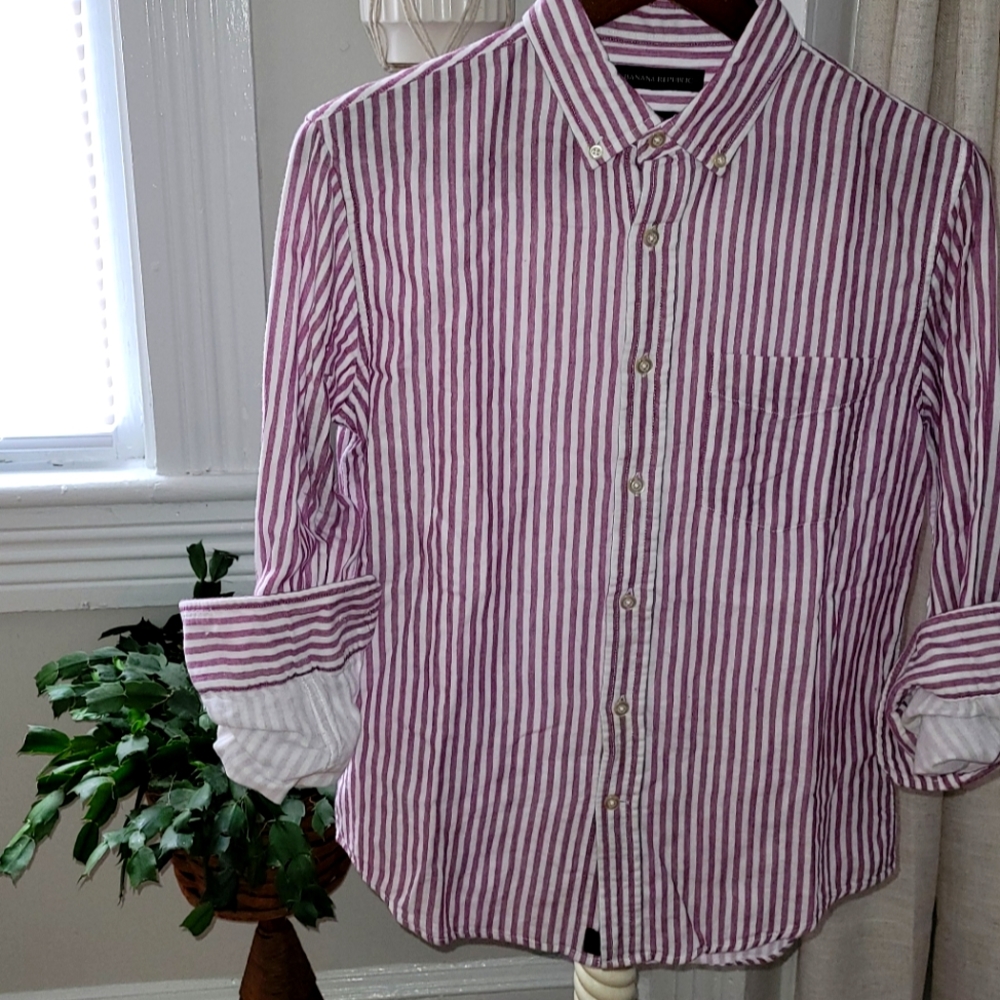 Banana Republic Button Down Shirt